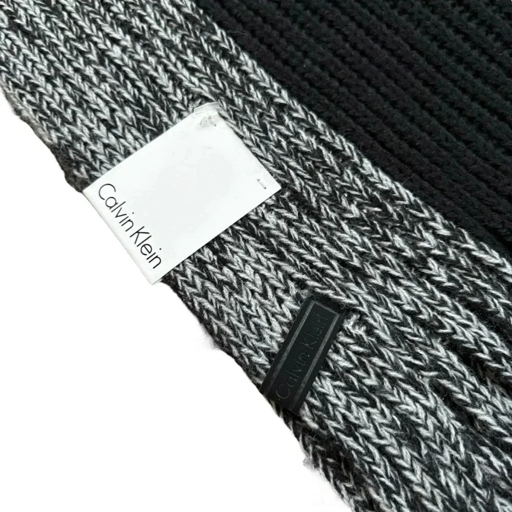 NWT Calvin Klein Black & Gray Colorblock Chunky Raschel Muffler Scarf One Size